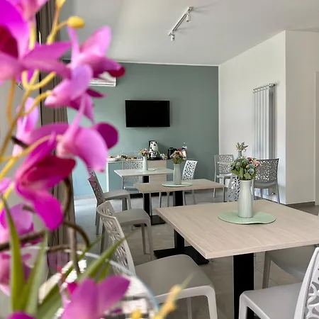 Raphael فندق مبيت وإفطار ماريليانو