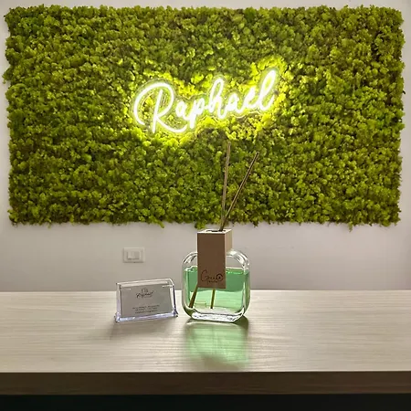 Raphael 3* ماريليانو